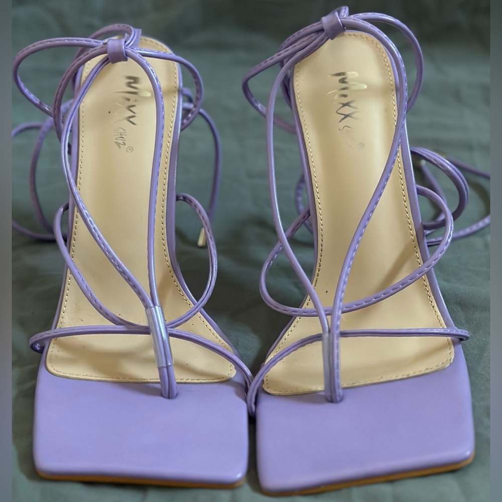 Mixx Shuz- Lavender square toe sandal heels in Size 9